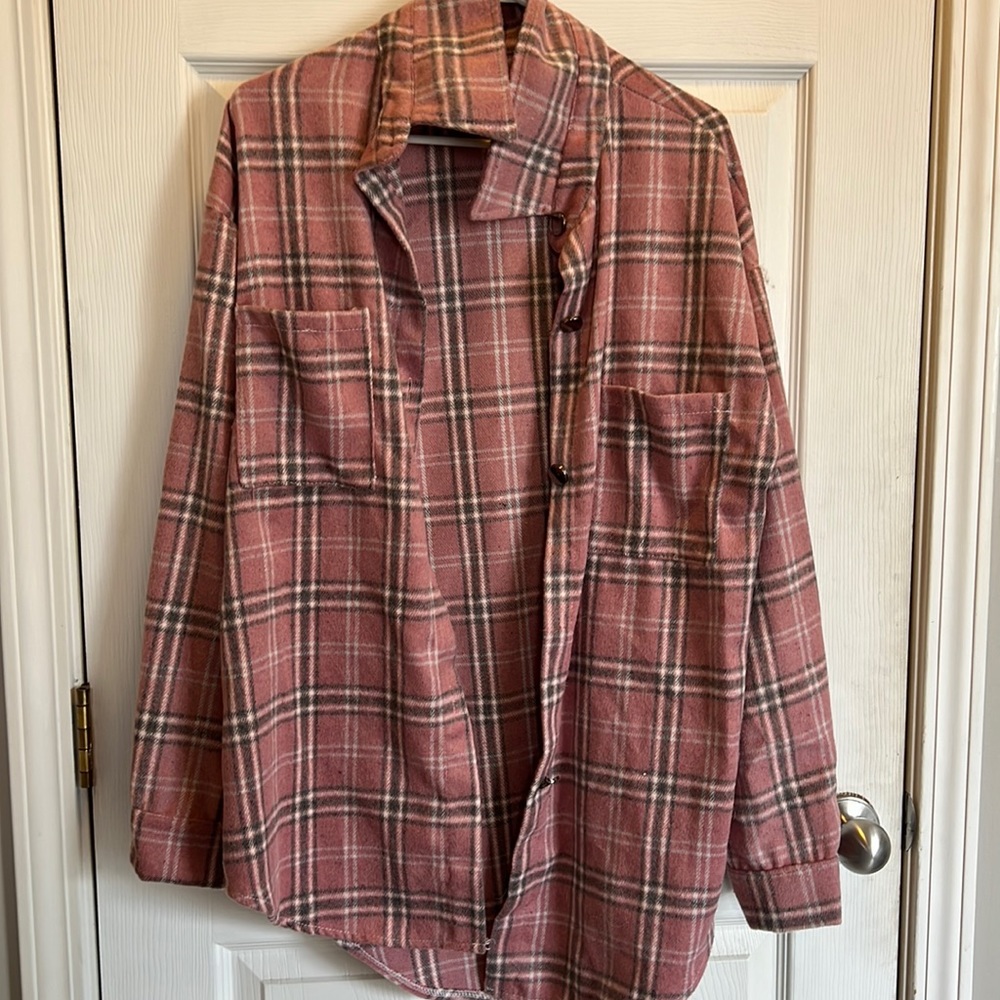 Pink and grey shacket brand new !